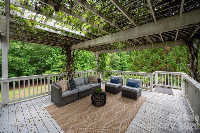 5752 Morris Hunt Drive, Fort Mill, SC 29708