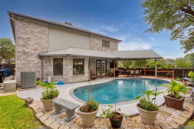 9502 Campton Farms, San Antonio, TX 78250