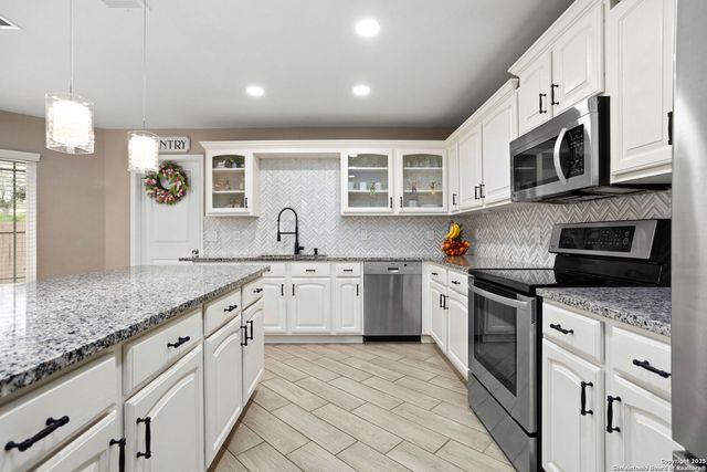 9502 Campton Farms, San Antonio, TX 78250