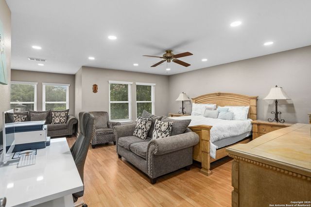 9502 Campton Farms, San Antonio, TX 78250