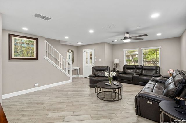 9502 Campton Farms, San Antonio, TX 78250