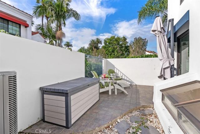 19502 Ranch Lane 112, Huntington Beach, CA 92648