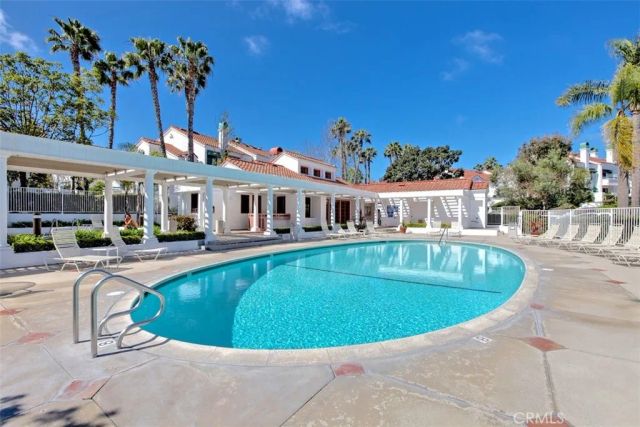 19502 Ranch Lane 112, Huntington Beach, CA 92648