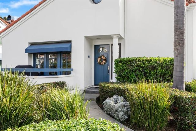 19502 Ranch Lane 112, Huntington Beach, CA 92648