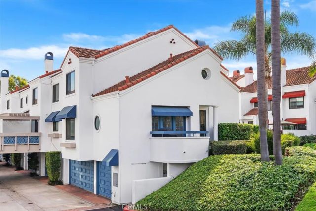 19502 Ranch Lane 112, Huntington Beach, CA 92648