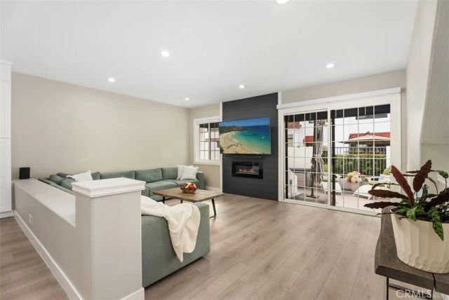 19502 Ranch Lane 112, Huntington Beach, CA 92648