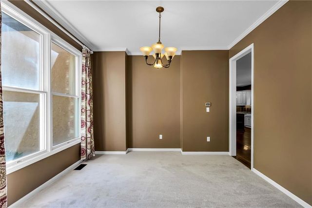 4606 AMINDA Street, Shawnee, KS 66226