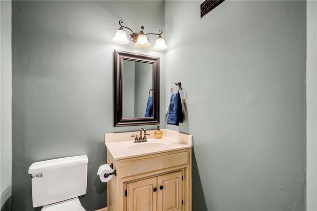 4606 AMINDA Street, Shawnee, KS 66226