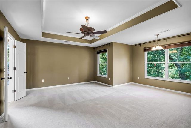 4606 AMINDA Street, Shawnee, KS 66226