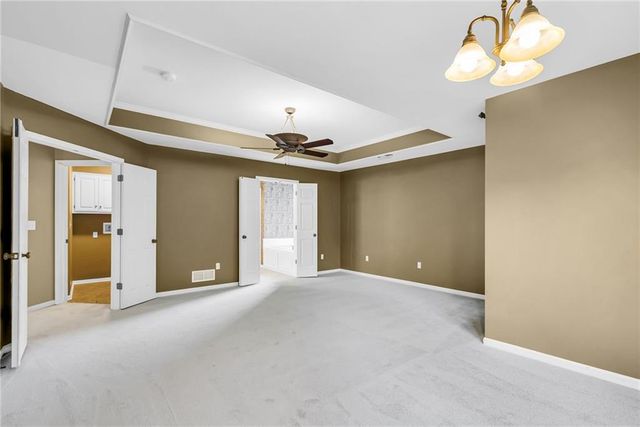 4606 AMINDA Street, Shawnee, KS 66226