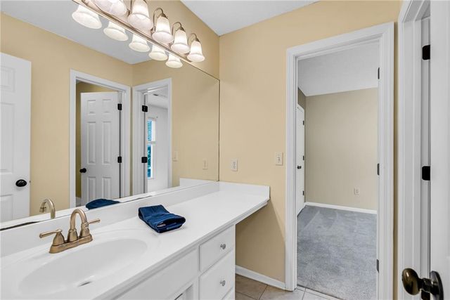 4606 AMINDA Street, Shawnee, KS 66226