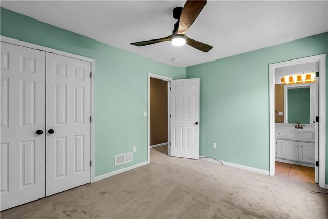4606 AMINDA Street, Shawnee, KS 66226