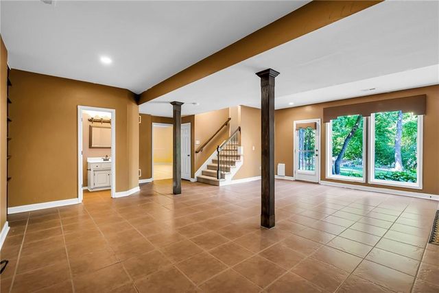 4606 AMINDA Street, Shawnee, KS 66226