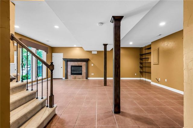 4606 AMINDA Street, Shawnee, KS 66226
