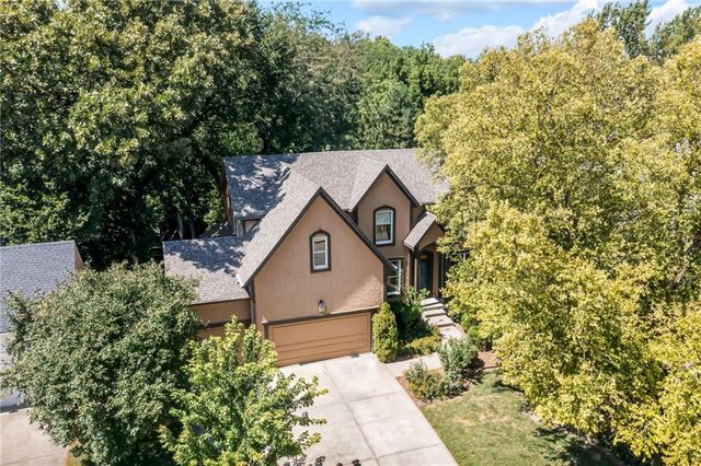4606 AMINDA Street, Shawnee, KS 66226