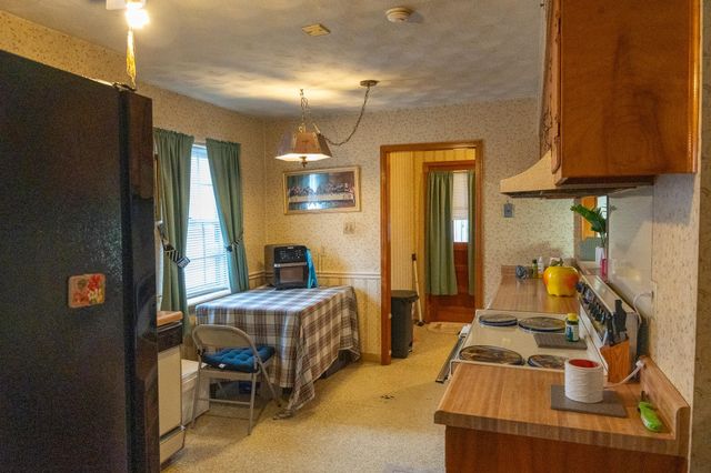 1873 GROVEHAVEN DR, Memphis, TN 38116