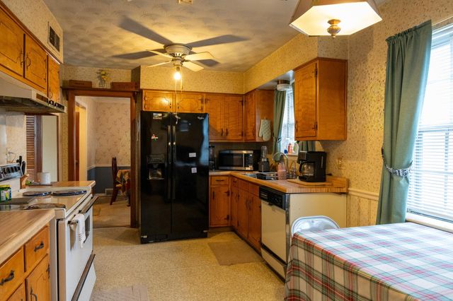 1873 GROVEHAVEN DR, Memphis, TN 38116