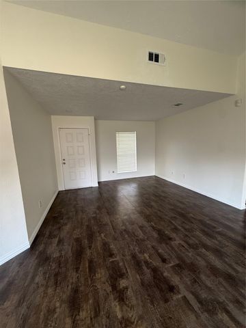 16715 Ribbonridge Drive, Sugar Land, TX 77498