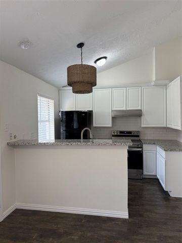 16715 Ribbonridge Drive, Sugar Land, TX 77498