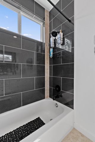 2411 E 11th ST 1, Austin, TX 78702