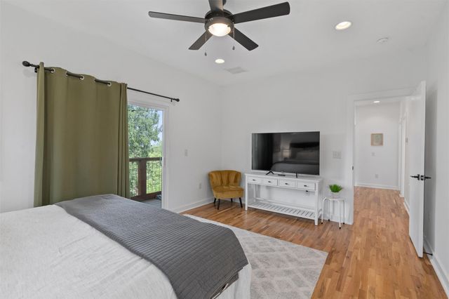 2411 E 11th ST 1, Austin, TX 78702