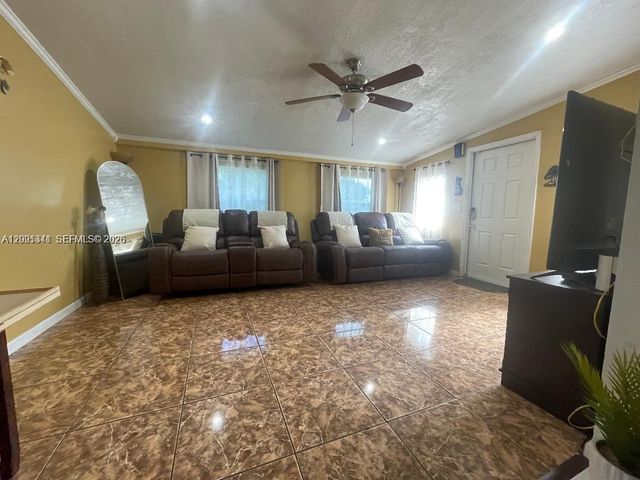 800 N 70th Ave, Hollywood, FL 33024