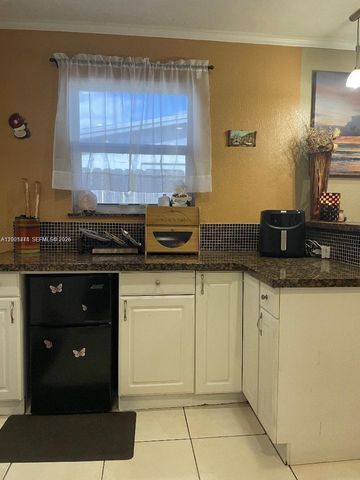 800 N 70th Ave, Hollywood, FL 33024