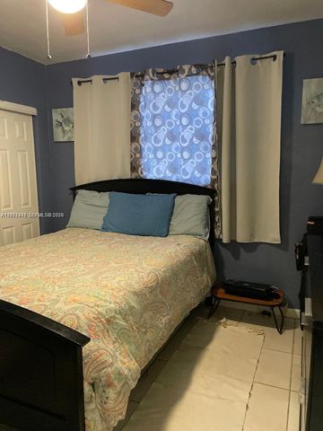 800 N 70th Ave, Hollywood, FL 33024