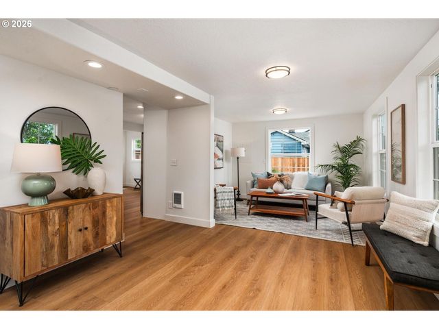 5601 Se BYBEE Blvd A, Portland, OR 97206