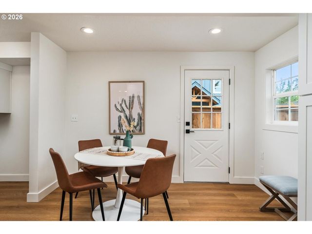 5601 Se BYBEE Blvd A, Portland, OR 97206