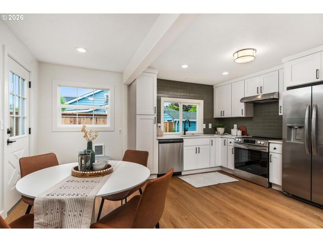 5601 Se BYBEE Blvd A, Portland, OR 97206