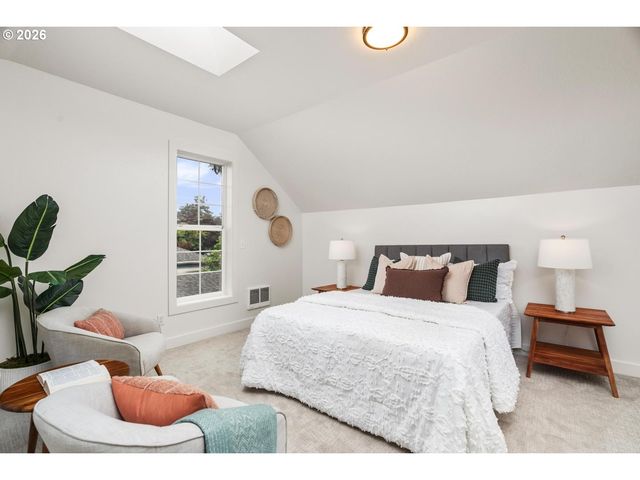 5601 Se BYBEE Blvd A, Portland, OR 97206