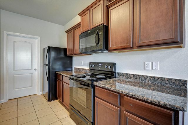 9402 Gold Mountain Drive, Rosharon, TX 77583