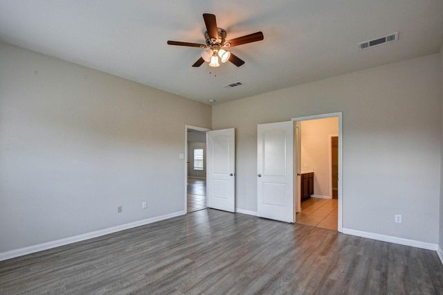 9402 Gold Mountain Drive, Rosharon, TX 77583