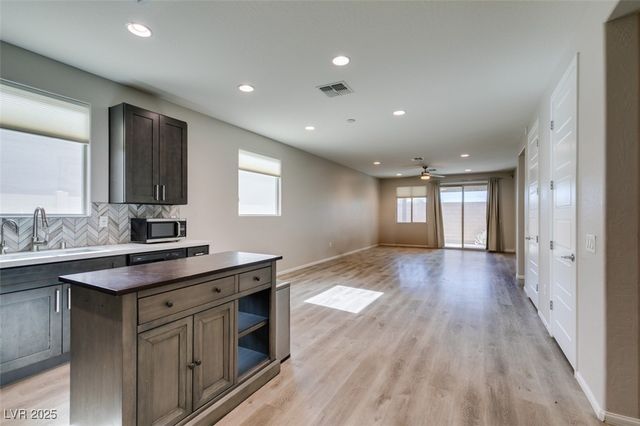 221 Mountain Cedar Court, North Las Vegas, NV 89031