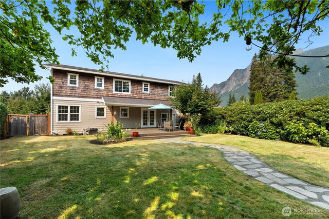 209 NE 6th Street, North Bend, WA 98045
