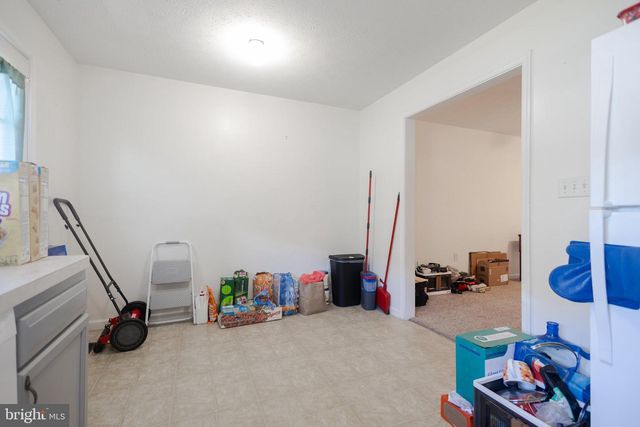 32 JUDGES CT, Inwood, WV 25428