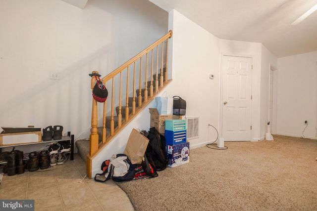 32 JUDGES CT, Inwood, WV 25428