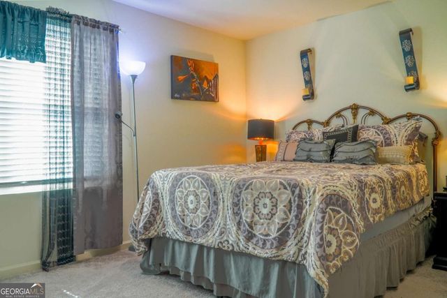 145 Bantry Way, Locust Grove, GA 30248