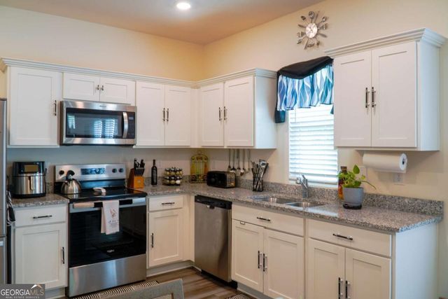 145 Bantry Way, Locust Grove, GA 30248