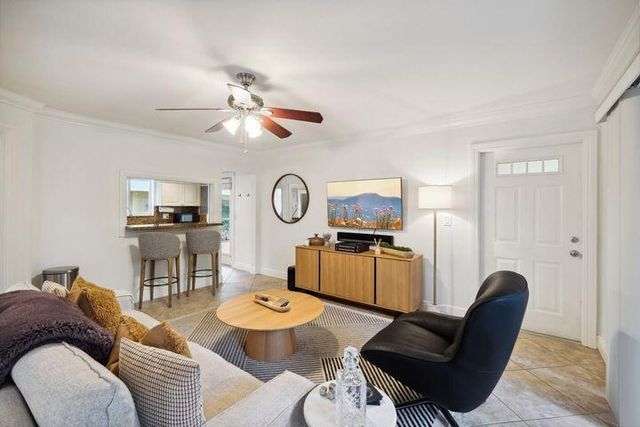 49 SE 7th Avenue 1, Delray Beach, FL 33445