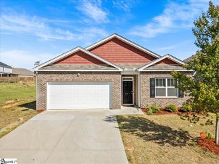 447 Bucky Drive, Woodruff, SC 29388