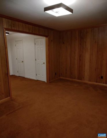 1000 HUNTWOOD LN, Charlottesville, VA 22901