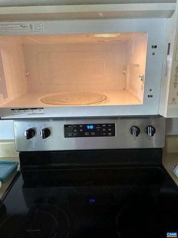 1000 HUNTWOOD LN, Charlottesville, VA 22901