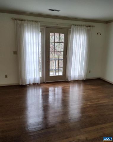 1000 HUNTWOOD LN, Charlottesville, VA 22901