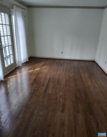 1000 HUNTWOOD LN, Charlottesville, VA 22901