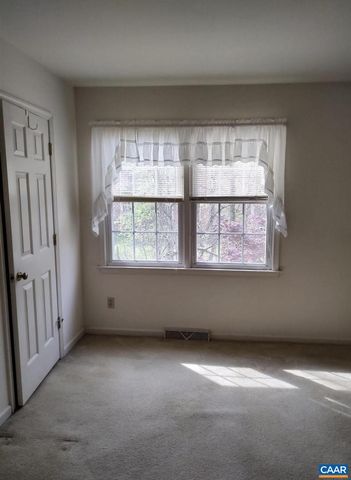 1000 HUNTWOOD LN, Charlottesville, VA 22901