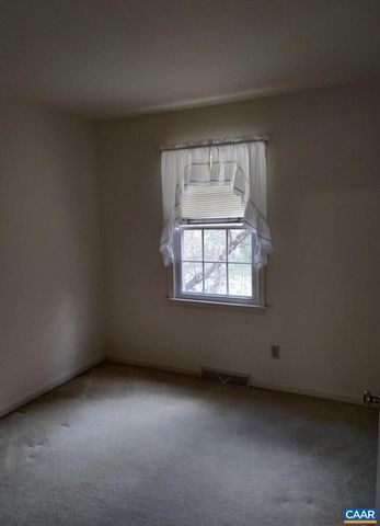 1000 HUNTWOOD LN, Charlottesville, VA 22901