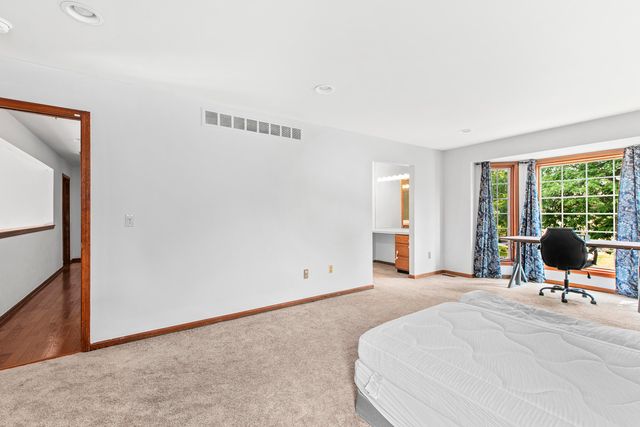 4877 Davis Court, Troy, MI 48085