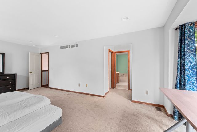 4877 Davis Court, Troy, MI 48085